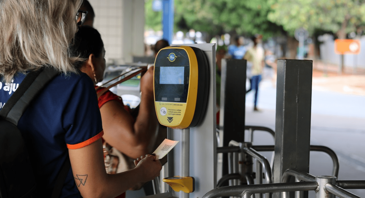 RMTC aponta queda de 67% nos ônibus de Goiânia; terminais seguem cheios