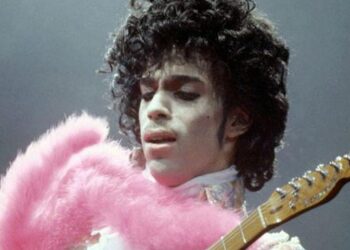 Show antológico de Prince ficará disponível por três dias no YouTube