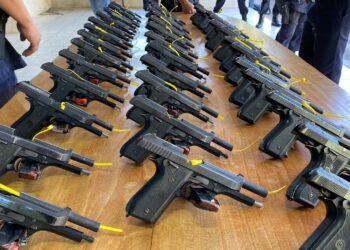 Guarda Civil de Aparecida recebe armas doadas pela Polícia Rodoviária Federal