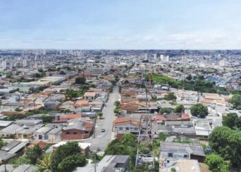 Infectados pela covid-19 em Anápolis tem em média de 37 anos, diz SMS