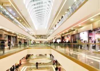 Justiça derruba liminar e libera reabertura de shoppings em Goiânia