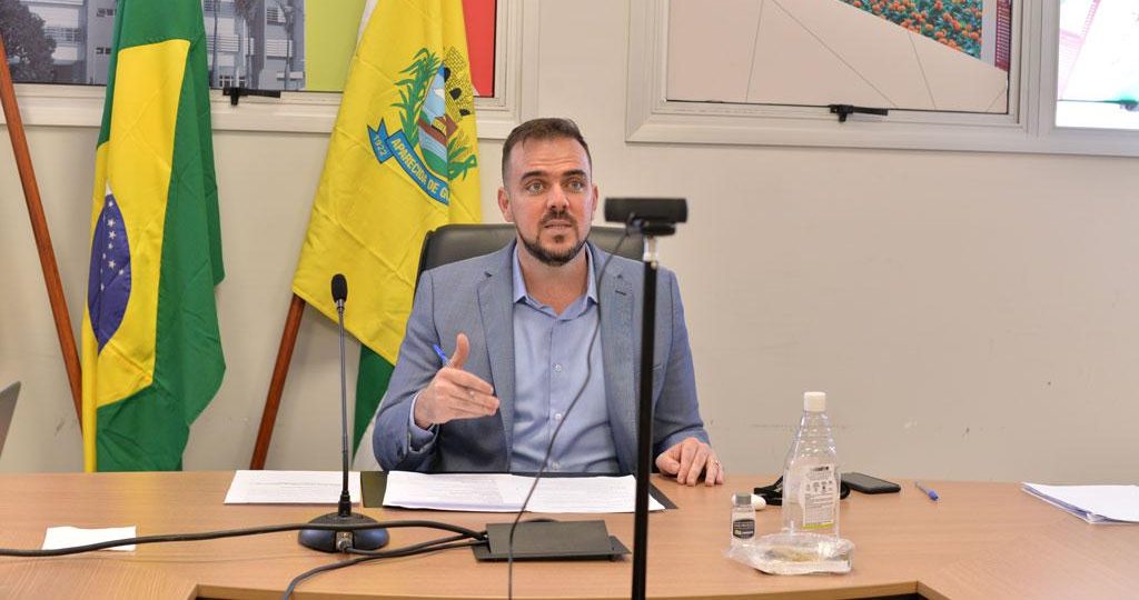 Mendanha debate estratégia contra covid-19 com especialistas do Sírio-Libanês e da UFG