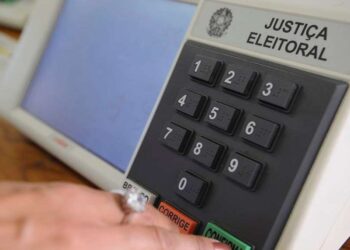 Senado pauta votação de PEC das Eleições em 2 turnos para a terça-feira, 23