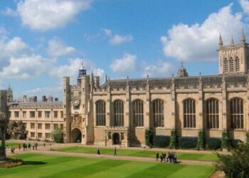 Universidades dos EUA e Europa planejam aulas à distância no 2º semestre