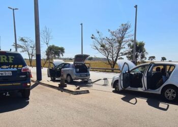 Droga avaliada em R$ 1,5 milhão é apreendida em semijoias na BR-153