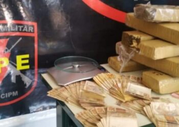 Em ação da PM, motorista tenta fugir e é flagrado com drogas, rumo a Jataí