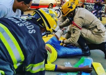 Menino de 11 anos é atropelado em pátio de supermercado, em Águas Lindas