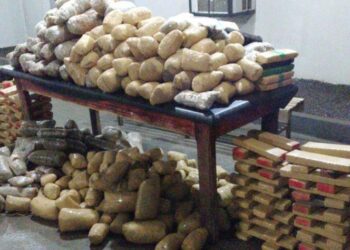 prf meia tonelada de drogas rodovia goiás
