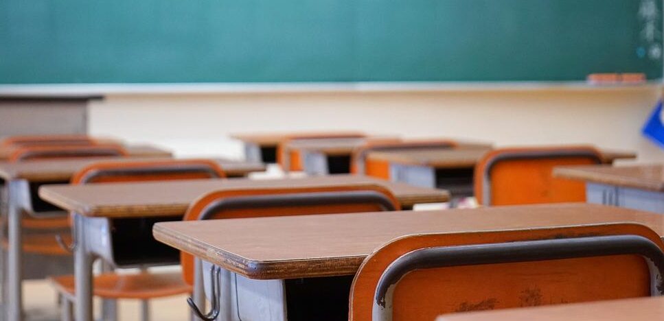 DPE-GO fará audiência para medir repercussão da não retomada de aulas presenciais