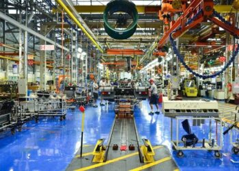 Goiás cresce 5,4% em novas contratações, o estado lidera ranking no setor de indústrias