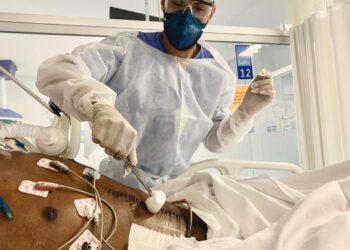 Profissionais do Hugo fazem curso de manejo com o paciente
