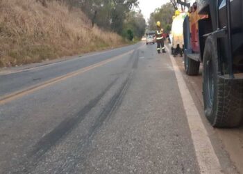 Três jovens morrem em colisão frontal da BR 153