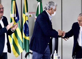 Em Goiânia, ministro da Educação anuncia repasse de R$ 525 mi para escolas públicas do país