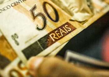 Estudo do governo diz que pobres pagarão menos imposto