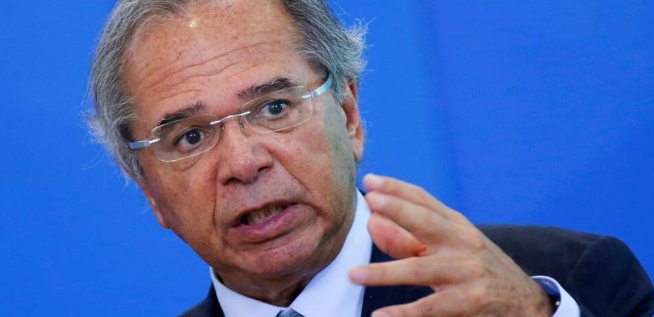 Guedes promete liberação imediata de recursos para Ministério do Meio Ambiente