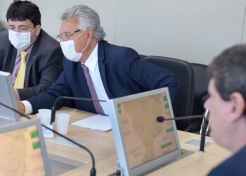 Em reunião com Caiado, ministro da Infraestrutura dá detalhes sobre a malha ferroviária do Centro-Oeste