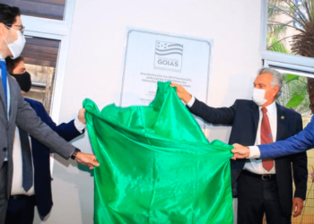 Caiado inaugura novos estúdio e redação da Rádio Brasil Central (RBC)