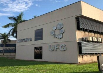 UFG debate retorno das aulas presenciais depois de determinação do MEC