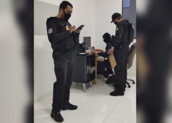 Após pagar R$ 12 mil de fiança, empresário que aliciava menores é solto