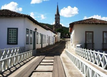 Cidade de Goiás decreta toque de recolher e suspende festividades de carnaval