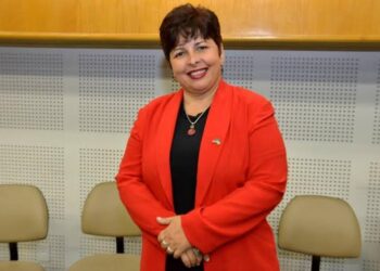 Presidente do Sintego fala sobre reajuste de 33.24% para profissionais da educação