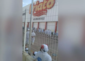 Vazamento de amônia leva trabalhadores de frigorífico para hospital, em Pires do Rio