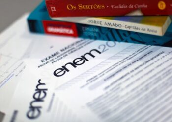 Enem 2022: candidatos podem pedir isenção da taxa de inscrição até sexta (15)