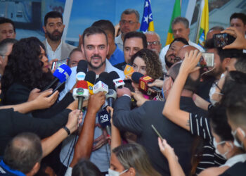 Mendanha deixa Prefeitura de Aparecida para se candidatar a governador