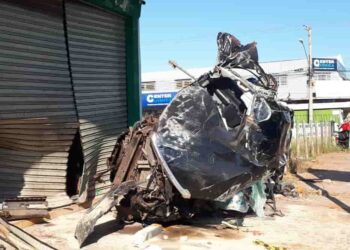 Adolescente de 15 anos morre após ser arremessada de veículo que disputava racha, em Goiânia