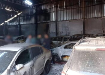Incêndio destrói garagem de carros, em Goiânia; prejuízo é avaliado em R$ 3 milhões