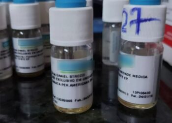 Procon autua clinicas veterinárias por uso de remédios vencidos há 8 anos, em Goiás