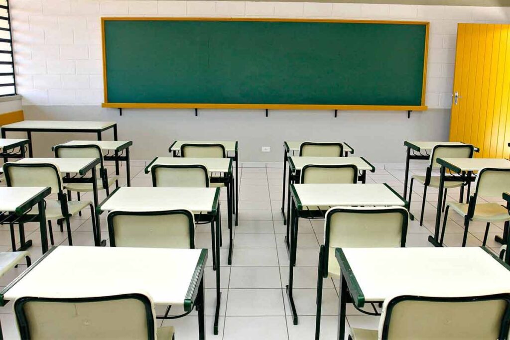 Concurso público visa a contratação de mais de 5 mil professores, em Goiás