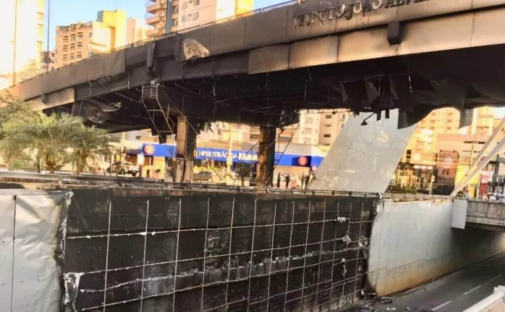 Incêndio no viaduto da T-63 foi causado por homem procurando drogas