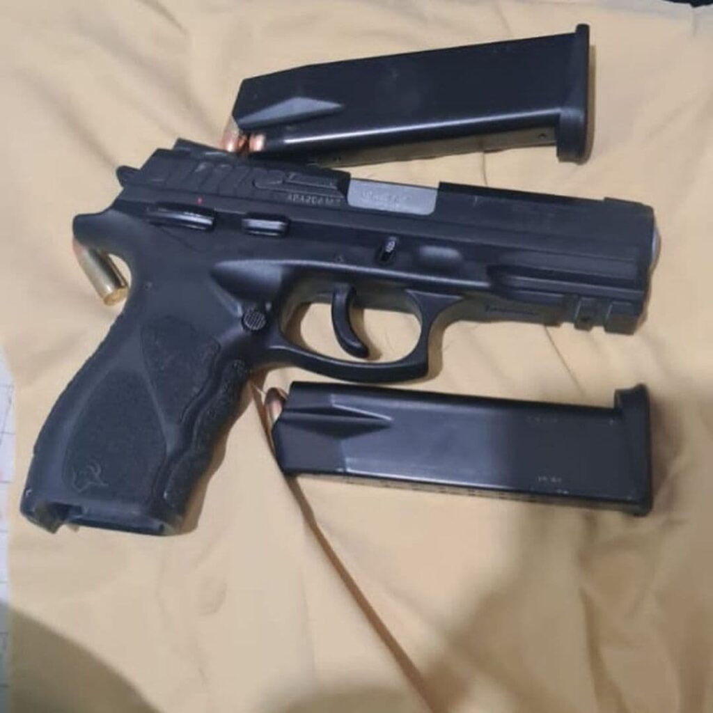 Jovem que matou sogro deve responder também por violência contra namorada