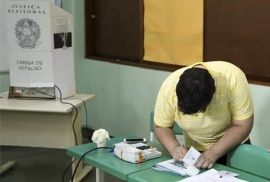 Justiça Eleitoral começa convocação de mesários que vão trabalhar nas eleições 2022