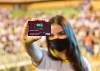 Programa Bolsa Estudo tem aumento de R$ 11,92 a partir de agosto, em Goiás