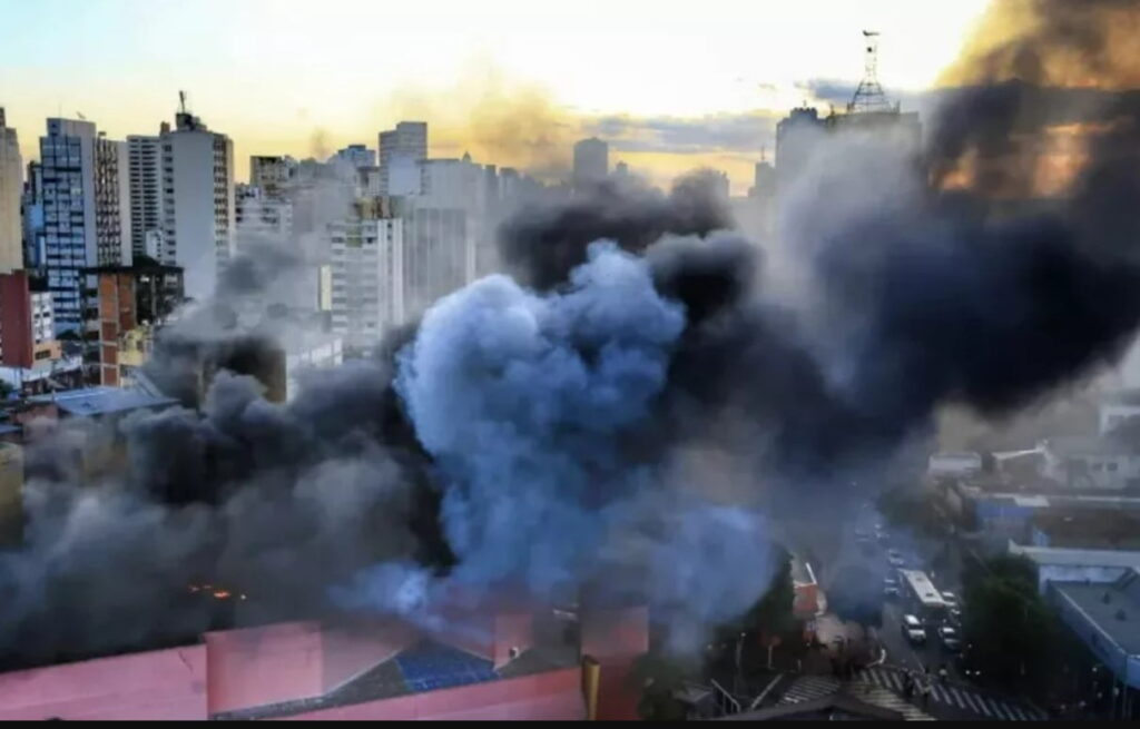 Responsáveis por cinema são indiciados por incêndio em shopping de Goiânia