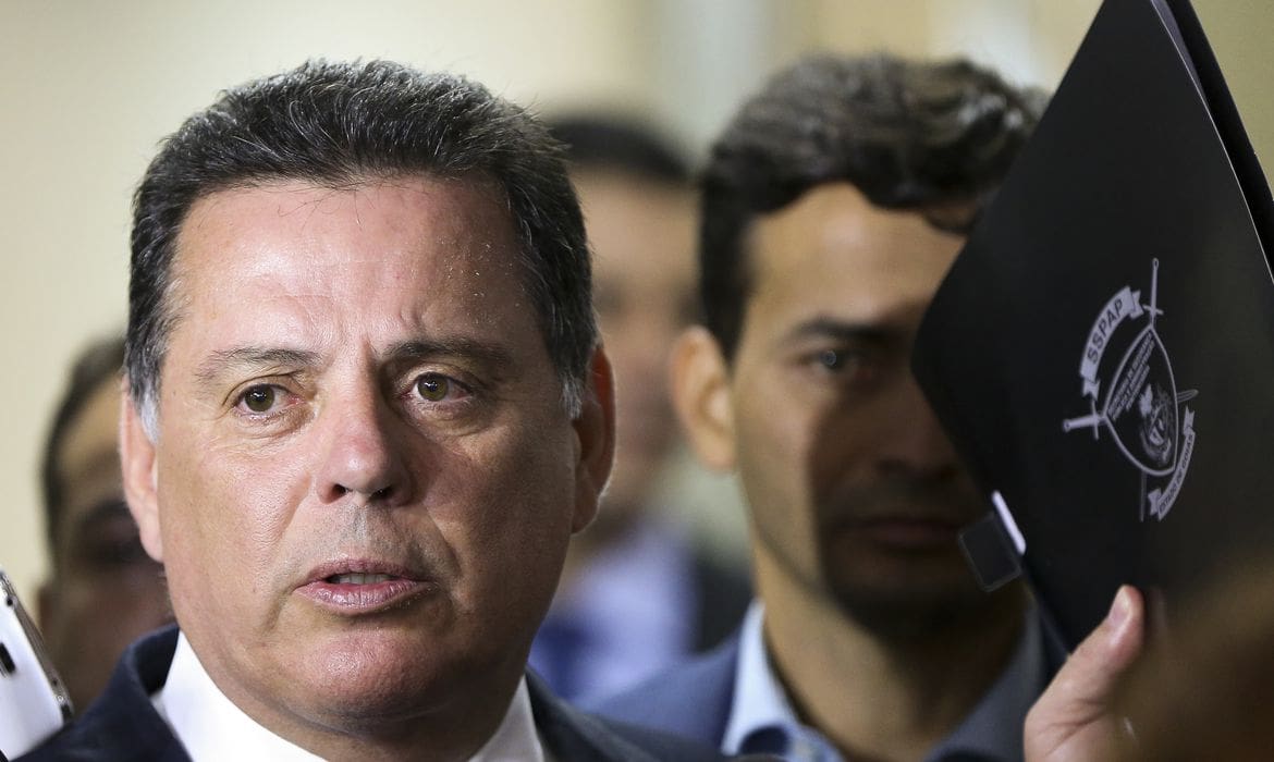 Em evento do PSDB em Goiânia, Perillo anuncia sua candidatura ao Senado