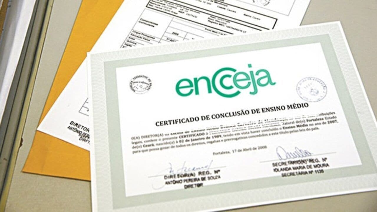 Provas do Encceja são aplicadas neste domingo (28) em todo estado de Goiás