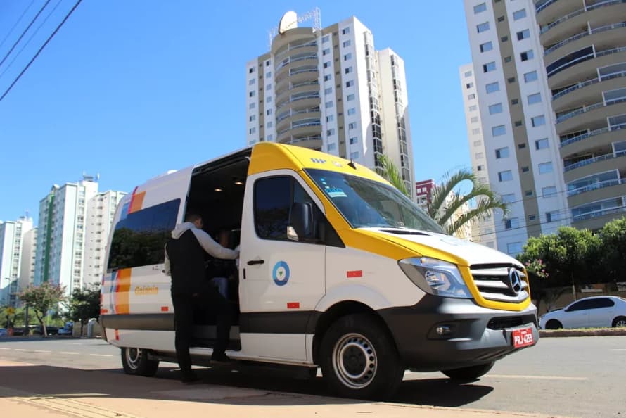 Empresa oferece 126 vagas de emprego na Grande Goiânia; salários de até R$ R$ 3,2 mil