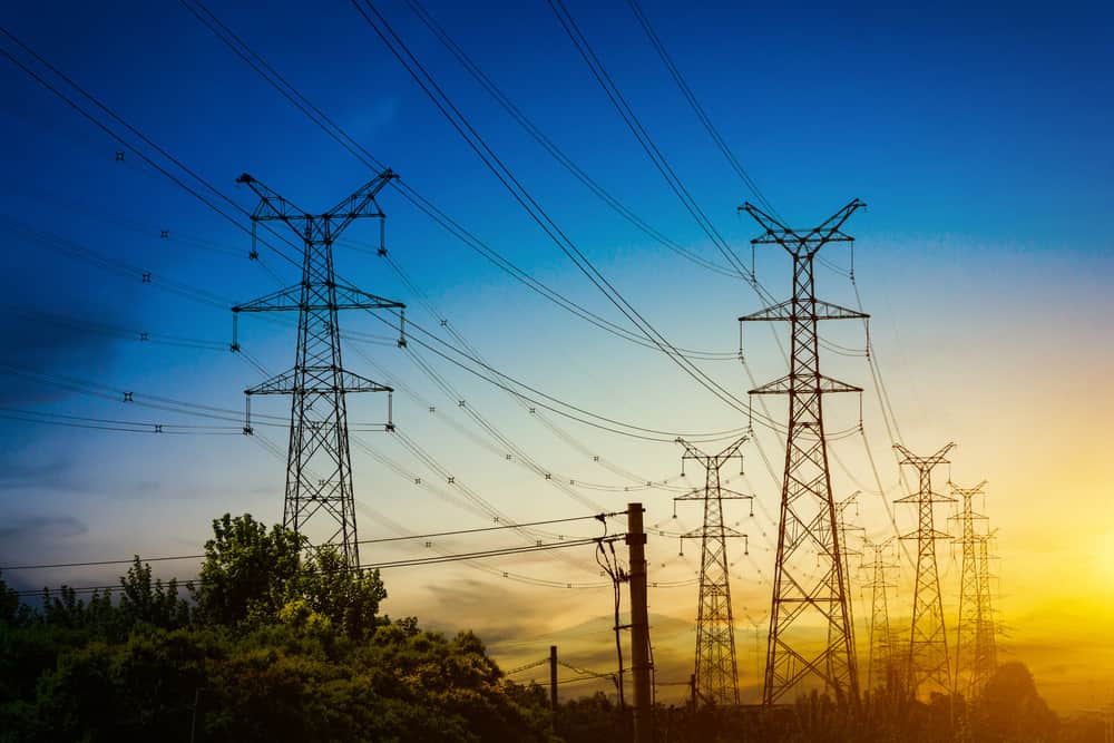 Reajuste médio de 7,22% na conta de luz entra em vigor no sábado (22), em Goiás