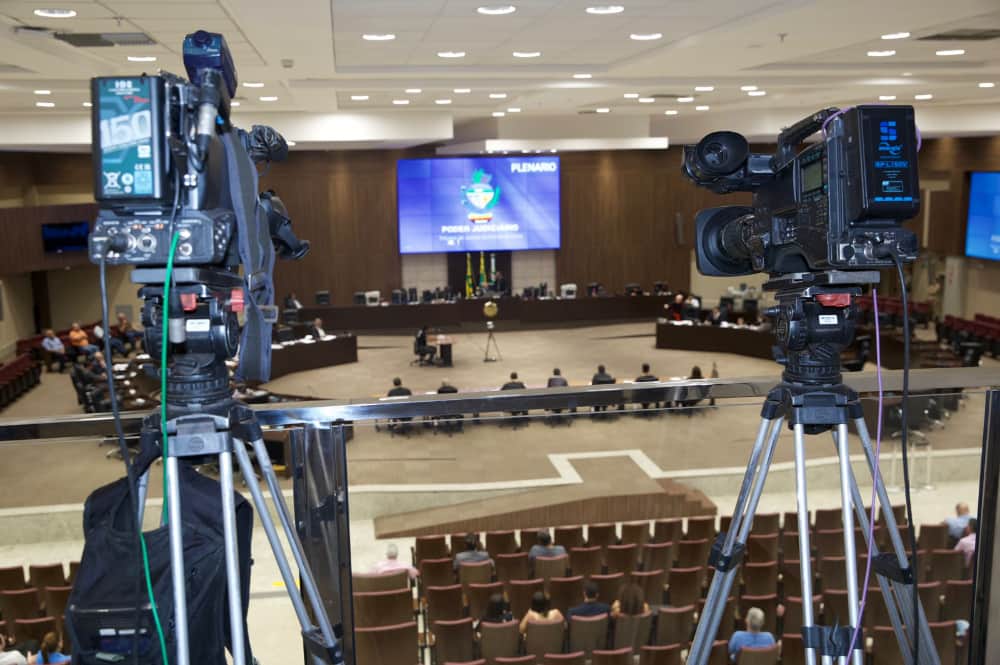 Caso Valério Luiz: debate entre acusação e defesa marca 3º dia de julgamento