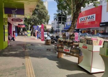 Dia de Finados: veja o que abre e fecha no feriado na Grande Goiânia