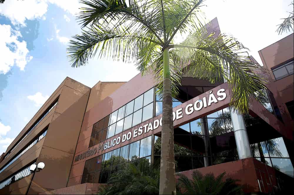Dupla é condenada à prisão por matar homem que velou a mãe sozinho