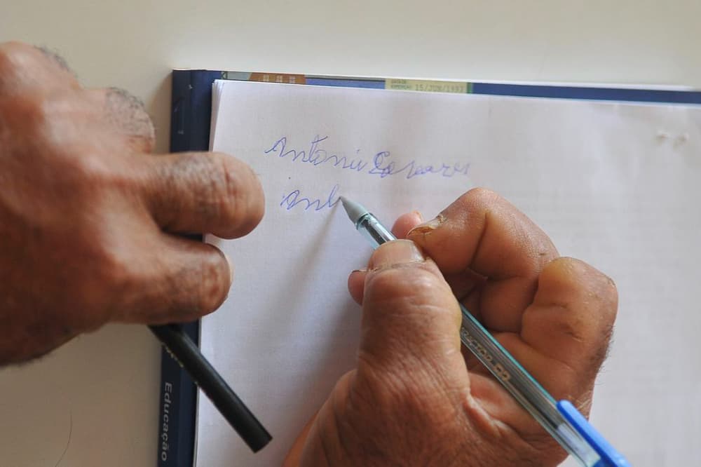 Educação de Jovens e Adultos está com matrículas abertas em Goiânia