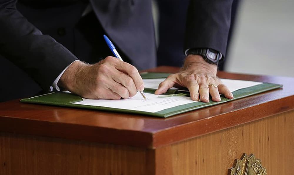 Indulto de Natal: decreto autoriza saída de policiais e militares condenados