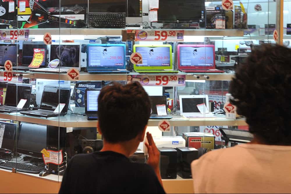 Procon Goiânia orienta consumidores para compras de Natal
