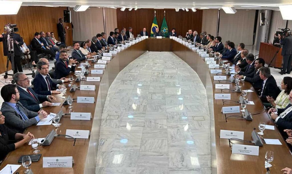 Em reunião com Lula, Daniel Vilela diz que Goiás está pronto para impedir ataques