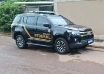 Polícia Federal faz operação para combater fraudes em registros de CAC