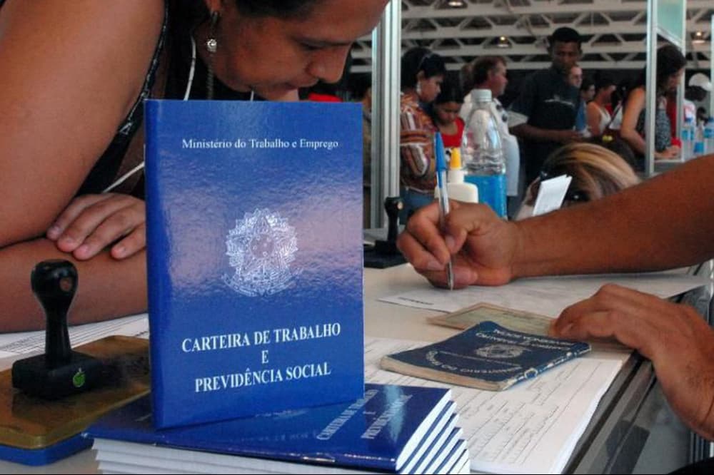 Mais de 200 vagas de emprego estão disponíveis em Aparecida; veja quais